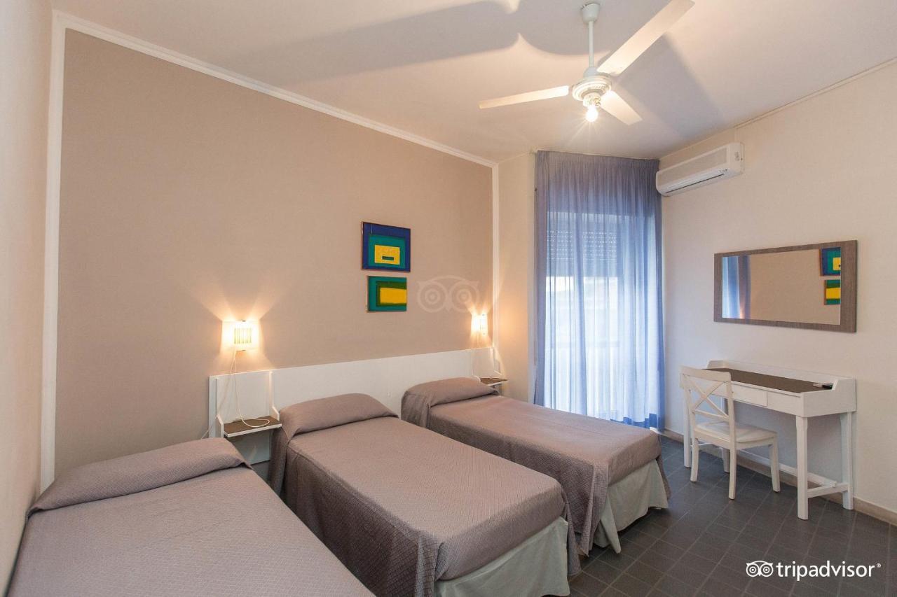 Hotel Anna Terracina Eksteriør bilde