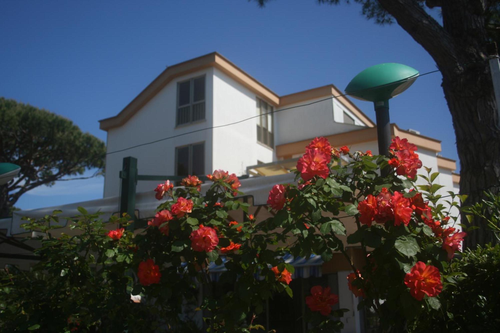 Hotel Anna Terracina Eksteriør bilde