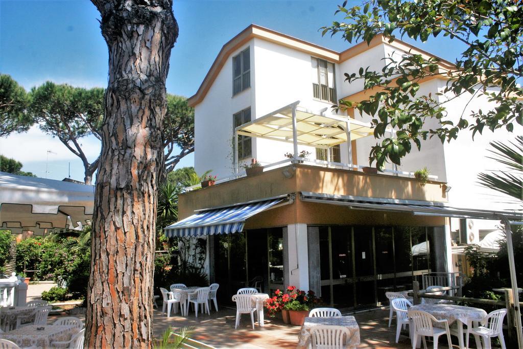 Hotel Anna Terracina Eksteriør bilde