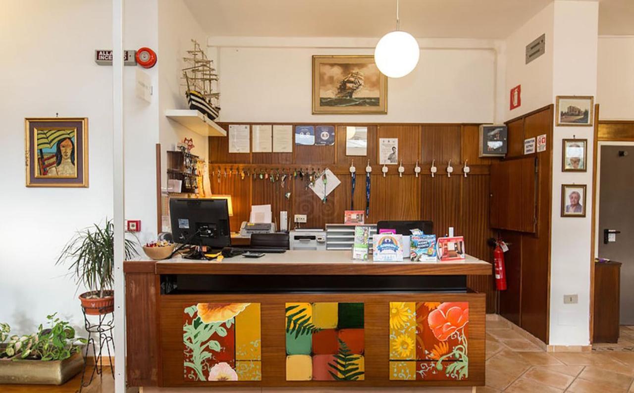 Hotel Anna Terracina Eksteriør bilde